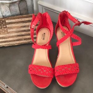 DONATING SOON!!Sassy coral wedges!!!